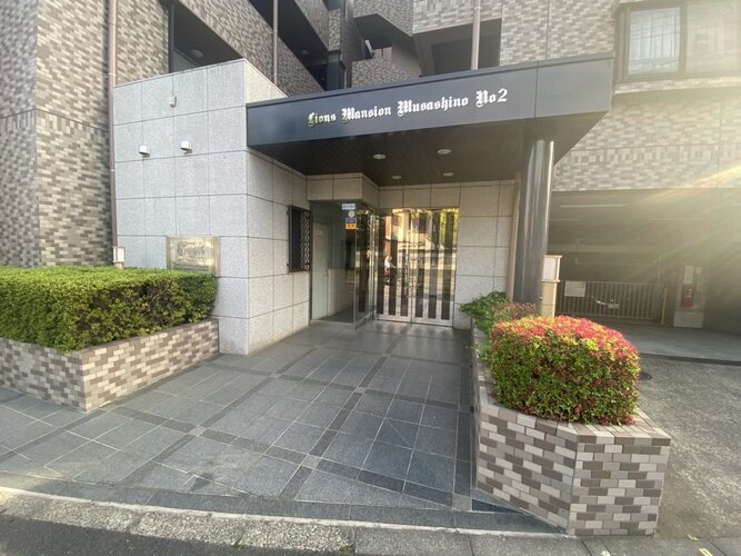 エントランス エントランス