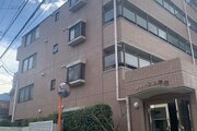 タイル張りの外観 タイル張りの外観