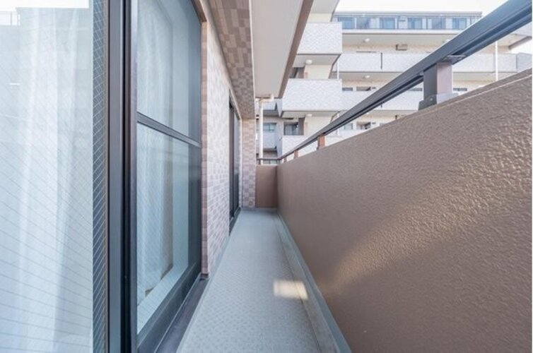 バルコニー バルコニー