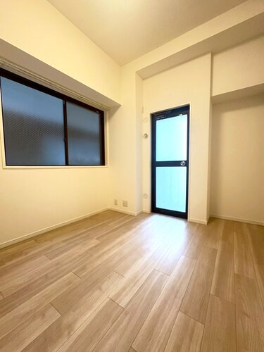 洋室①　約5.1帖