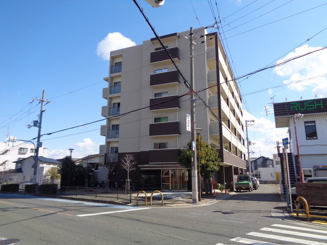 「深井」駅徒歩10分、ペット飼育可能マンションです 「深井」駅徒歩10分、ペット飼育可能マンションです