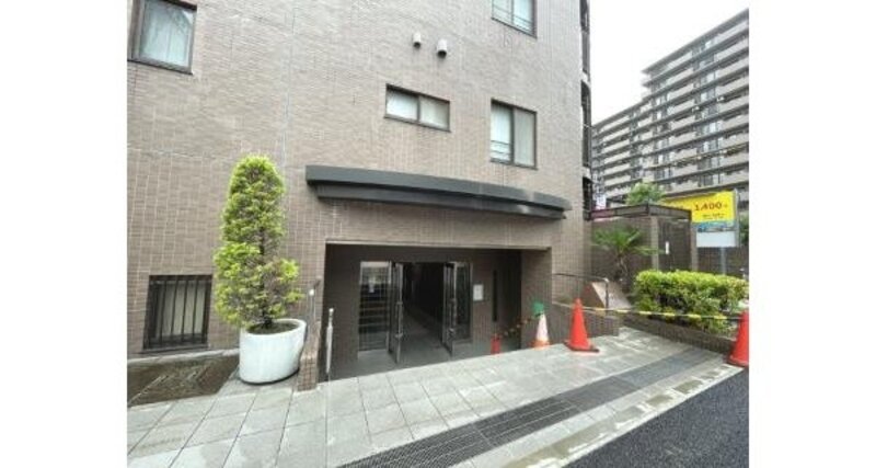 エントランス エントランス