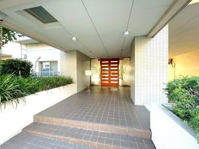 エントランス エントランス