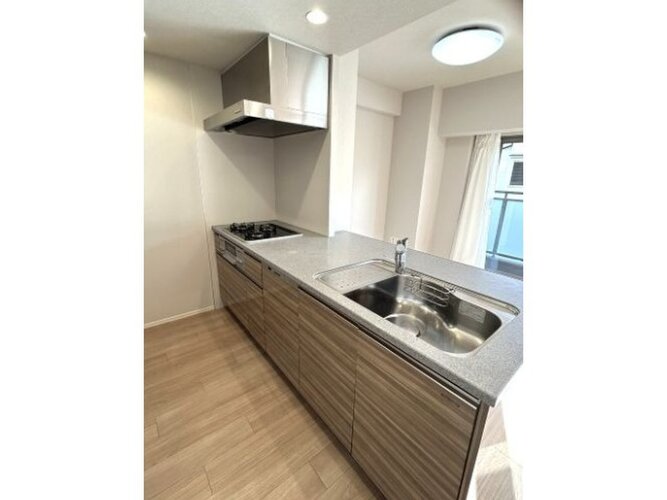 テンポよく進む調理。サクサク進められる後片付け。スタイリッシュなキッチンがサポートいたします。