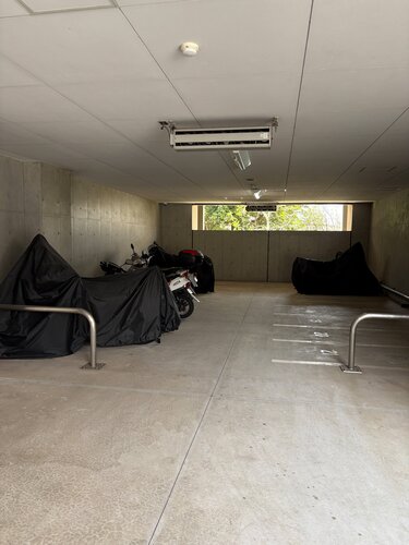 バイク置場 バイク置場