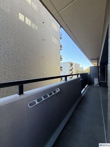 バルコニー バルコニー