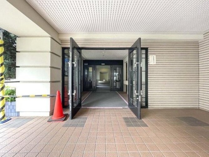 エントランス エントランス