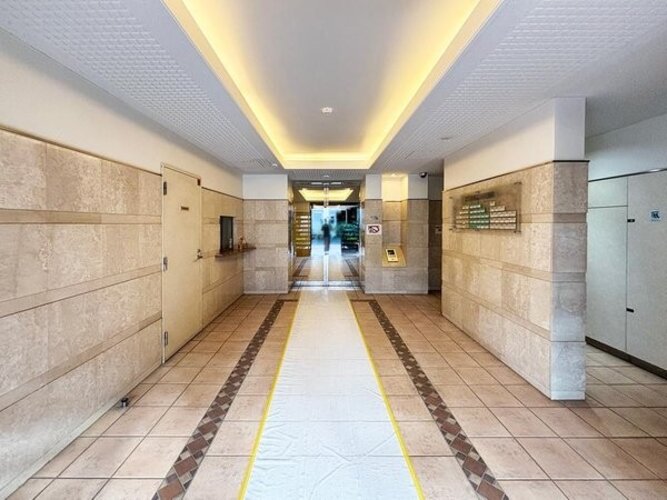 エントランス エントランス