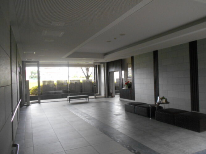 エントランスホール