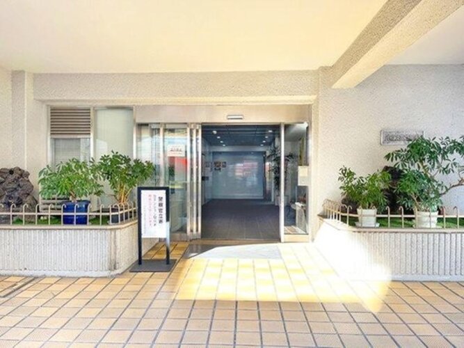 エントランス エントランス