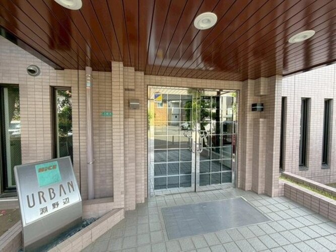 エントランス エントランス