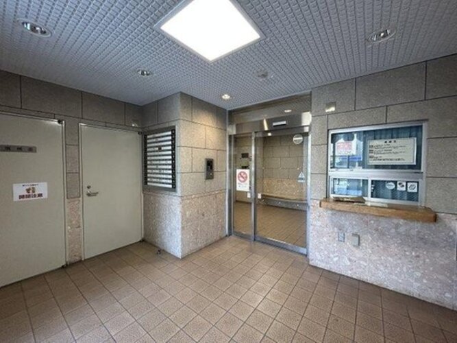 エントランス エントランス