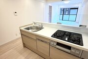 キッチン　＊会話の弾む対面式・食器洗い乾燥機付き＊