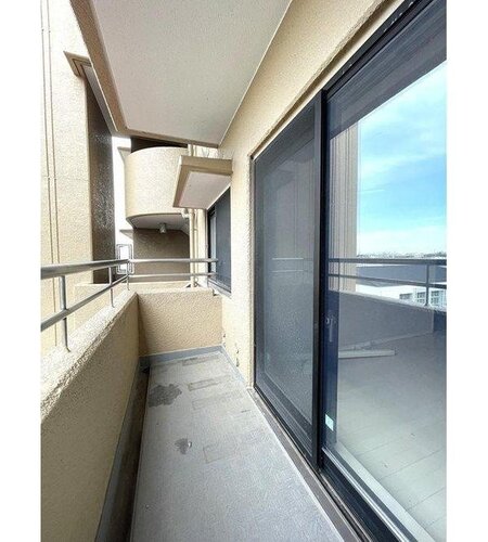 バルコニー バルコニー