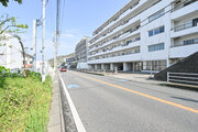 総戸数28戸。趣のある佇まいに合わせて室内をリノベーションしております。 総戸数28戸。趣のある佇まいに合わせて室内をリノベーションしております。