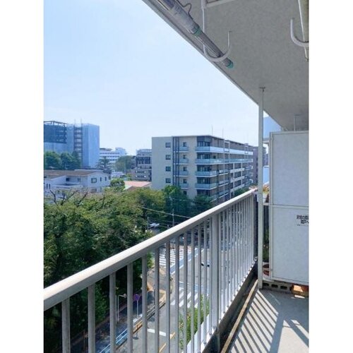 バルコニー バルコニー