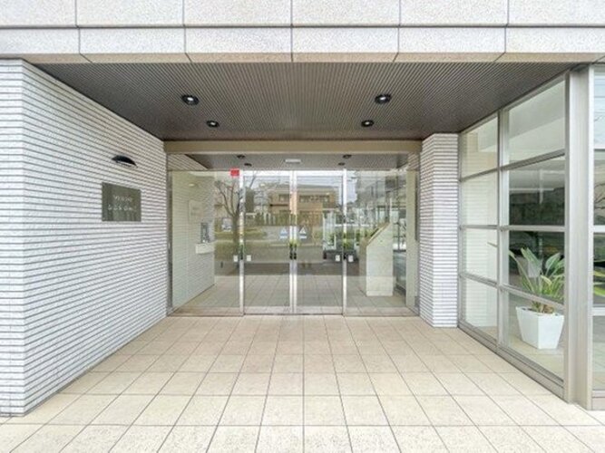 エントランス エントランス