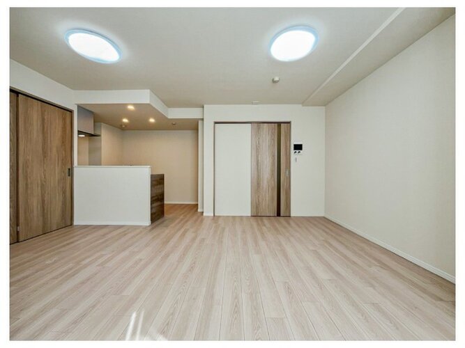 ほっと一息つけるような、安心できる空間です♪シンプルな内装は、ニーズが変わってもご活用頂けそうです。