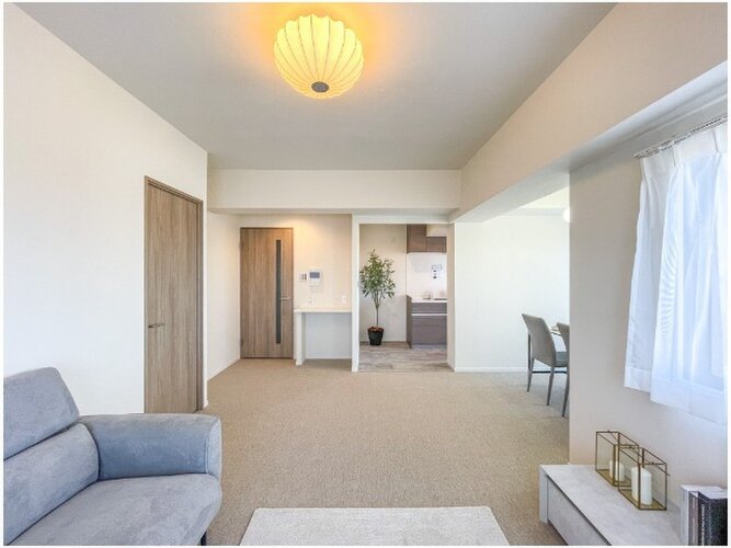 寛ぎとコミュニケーションを育む居心地のよい場所。家族との時間、自分の時間共に大切にできる空間です。