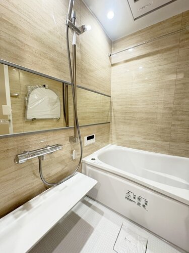 浴室　浴室乾燥・追い炊き機能付き