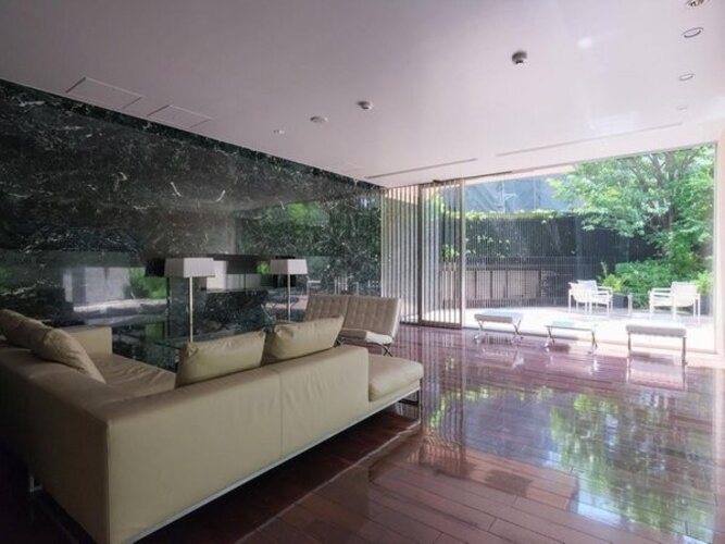 エントランス エントランス