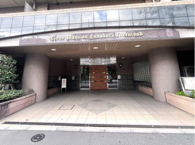 エントランス エントランス