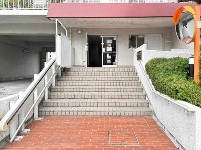 エントランス エントランス