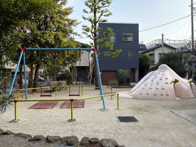 マンション前公園 マンション前公園