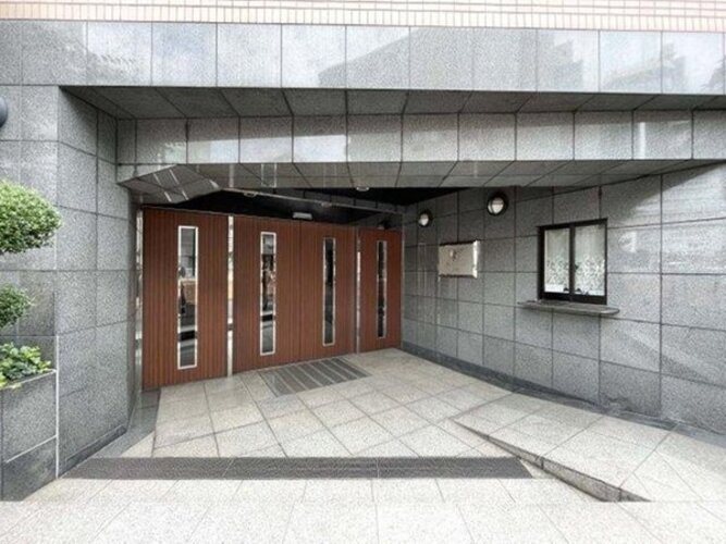 エントランス エントランス