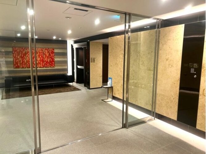 エントランス エントランス