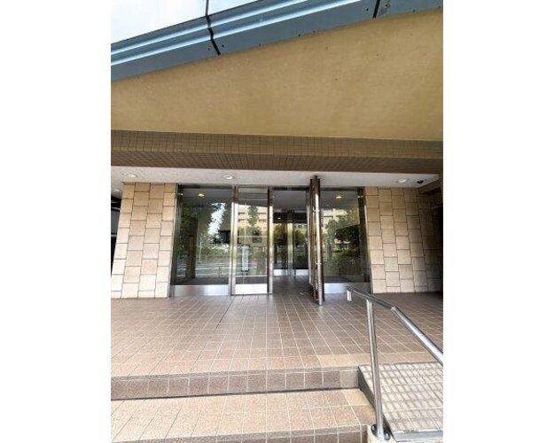 エントランス エントランス