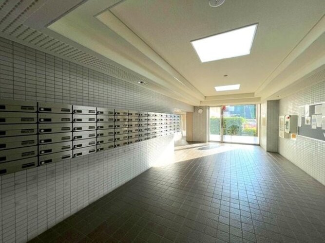 エントランス エントランス