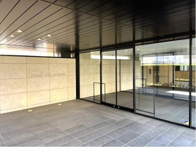 エントランス エントランス