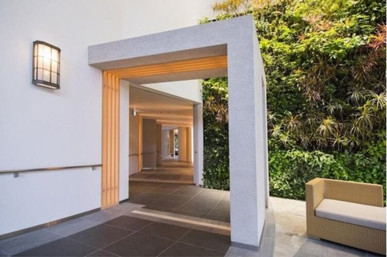 エントランス エントランス