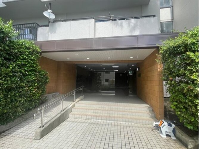 エントランス エントランス