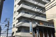 東急世田谷線「松陰神社前」駅まで徒歩5分。都市機能の利便性を感じられる立地に建つマンションです。 東急世田谷線「松陰神社前」駅まで徒歩5分。都市機能の利便性を感じられる立地に建つマンションです。