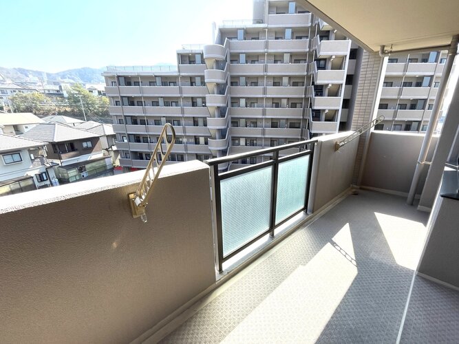 バルコニー バルコニー