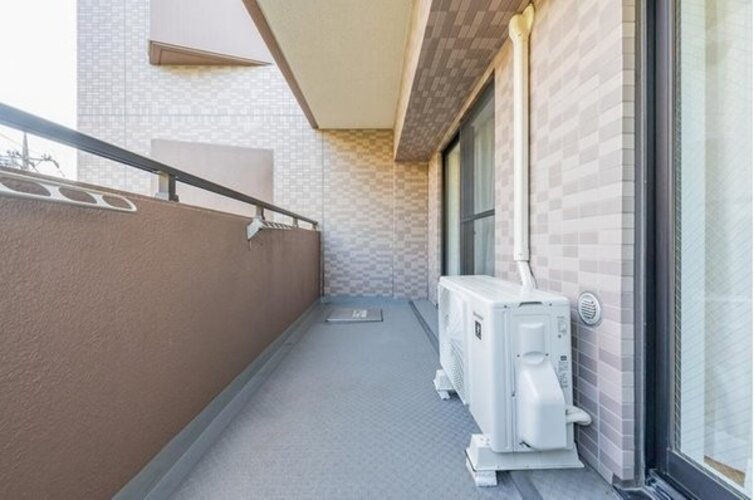 バルコニー バルコニー