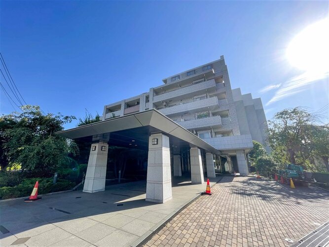 総戸数194戸。趣のある佇まいに合わせて室内をリノベーションしております。 総戸数194戸。趣のある佇まいに合わせて室内をリノベーションしております。