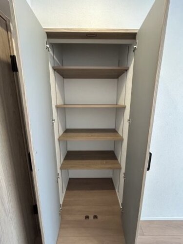 【収納】アミティ三郷早稲田6‐1‐2号棟 