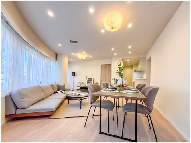 3駅複数路線利用可能。西ケ原駅徒歩4分の好立地