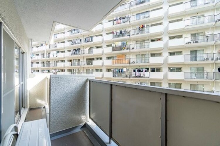 バルコニー バルコニー