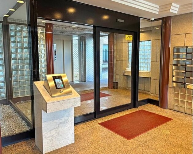 エントランス エントランス