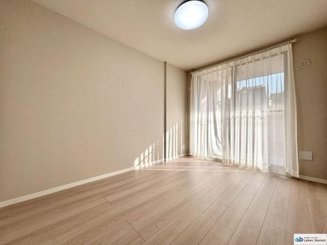 リビング以外の居室 リビング以外の居室